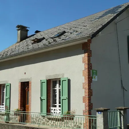 Tatil Evi Maison Renovee A Saint-cernin, 4 Chambres, Terrasse, Garage, Proche Volcans Auvergne - Fr-1-742-239