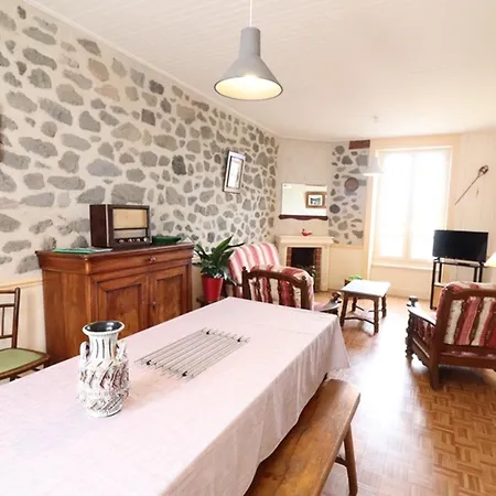 Tatil Evi Maison Renovee A Saint-cernin, 4 Chambres, Terrasse, Garage, Proche Volcans Auvergne - Fr-1-742-239